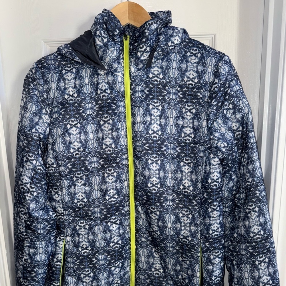 Title Nine blue/white print quilted full-zip hoodie puffer jacket M Athleisure